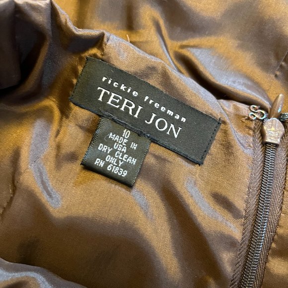 Teri John Ricky Freeman jacket and skirt, Size 10 Brown Multi Colour Sequins - Picture 2 of 13